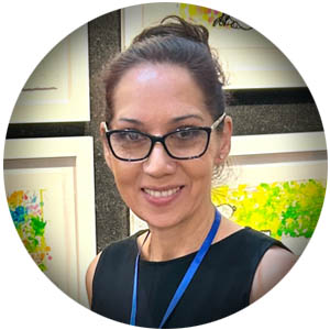Natasha Applebee art consultant Ocean Blue Galleries Winter Park