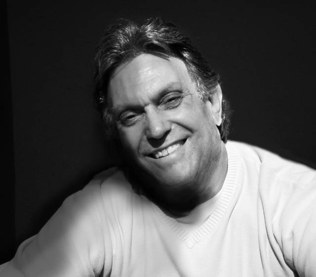 Guy Vasilovich headshot Guy Vasilovich - Artist - Ocean Blue Galleries